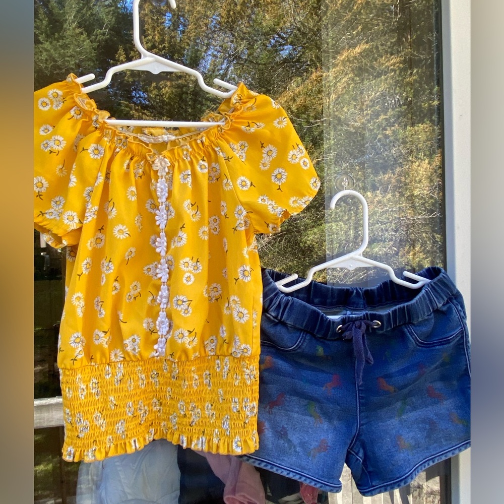 GIRL BLOUSE AND SHORT